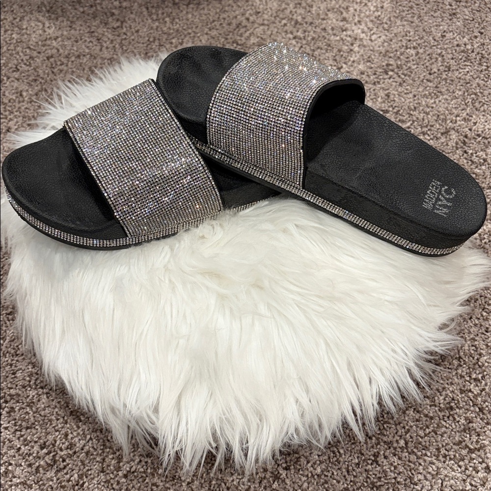 Bling Madden NYC Black and White Slide Sandals Size 9